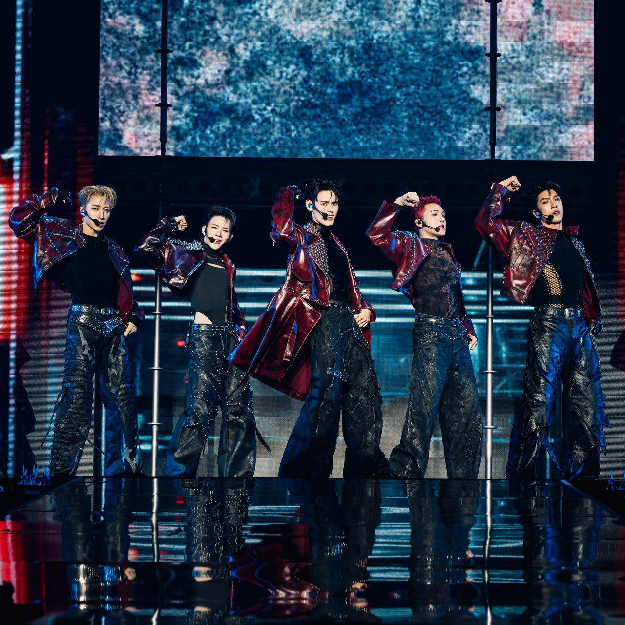 PERSES บอยกรุ๊ปสุดฮอตแห่งยุค ปล่อยของจัดเต็ม เสิร์ฟความสนุก อัดแน่นความประทับใจ ใน PERSES THE FIRST CONCERT ‘INTO THE ALTERLAND’ 20 PERSES บอยกรุ๊ปสุดฮอตแห่งยุค ปล่อยของจัดเต็ม เสิร์ฟความสนุก อัดแน่นความประทับใจ ใน PERSES THE FIRST CONCERT ‘INTO THE ALTERLAND’ 19