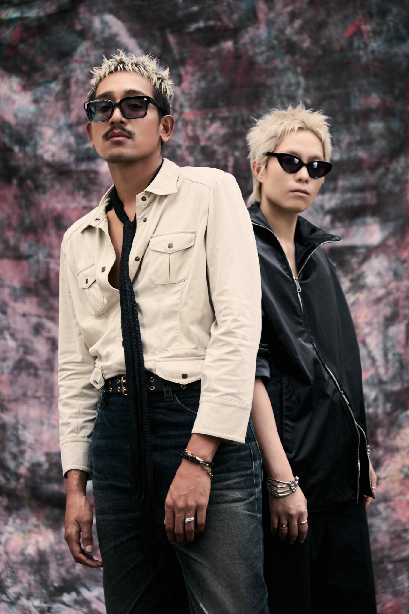 "กลับไปกอดตัวเอง..." D Gerrard ส่งเพลง "ครบรอบวันเลิกลา" ฮีลใจคนมูฟออนไม่ได้ พร้อมดึง MAMIO ร่วมฟีทฯ 10 "กลับไปกอดตัวเอง..." D Gerrard ส่งเพลง "ครบรอบวันเลิกลา" ฮีลใจคนมูฟออนไม่ได้ พร้อมดึง MAMIO ร่วมฟีทฯ 9