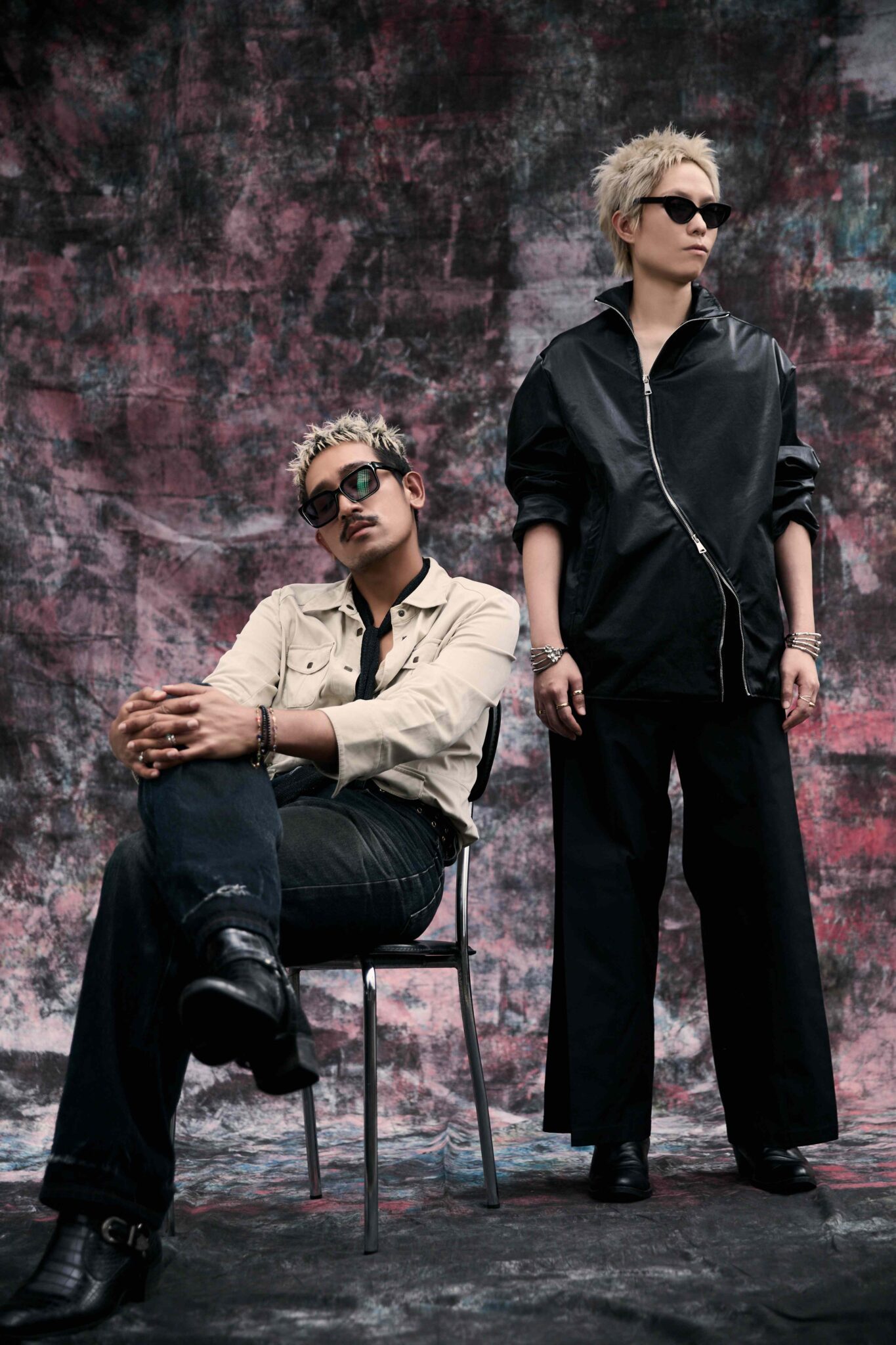 "กลับไปกอดตัวเอง..." D Gerrard ส่งเพลง "ครบรอบวันเลิกลา" ฮีลใจคนมูฟออนไม่ได้ พร้อมดึง MAMIO ร่วมฟีทฯ 12 "กลับไปกอดตัวเอง..." D Gerrard ส่งเพลง "ครบรอบวันเลิกลา" ฮีลใจคนมูฟออนไม่ได้ พร้อมดึง MAMIO ร่วมฟีทฯ 11