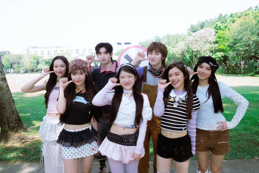 ฮอตรับซัมเมอร์! สาว ๆ Sugar ’N Spice (SNS) คัมแบคซิงเกิล “Sun-Kissed” คว้า "โทมัส-ก้อง" ร่วมแจมความสดใสใน MV 2 ฮอตรับซัมเมอร์! สาว ๆ Sugar ’N Spice (SNS) คัมแบคซิงเกิล “Sun-Kissed” คว้า "โทมัส-ก้อง" ร่วมแจมความสดใสใน MV 1