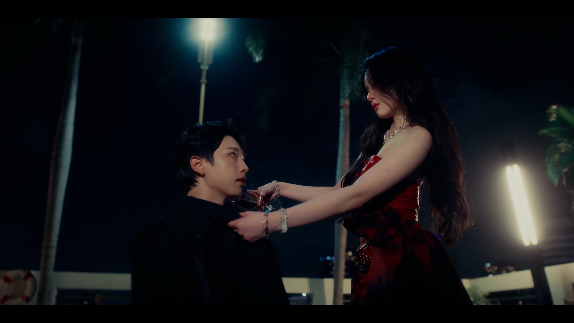 'JETAIME' เดบิวต์โซโล่ส่งซิงเกิล “RED WINE” คว้า 'NEX BUS' ประชันดาบสุดเร่าร้อน 5